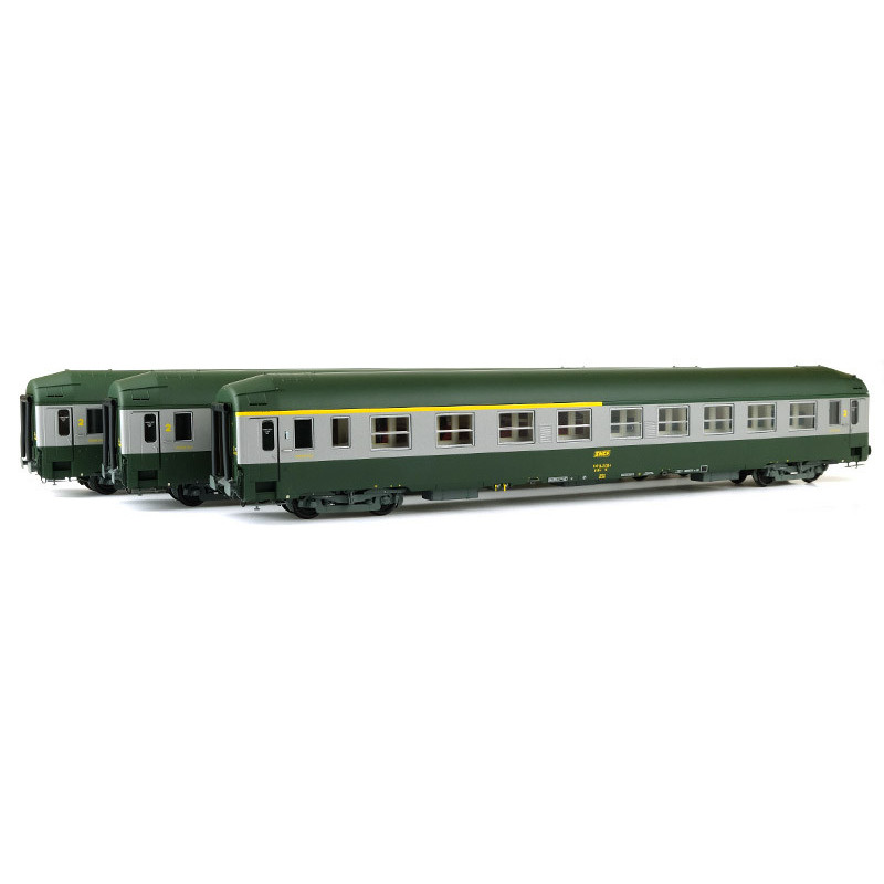 3 voitures UIC couchettes encadré jaune SNCF ép IV - HO - REE VB-221