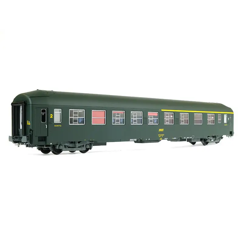 Voiture UIC couchettes logo jaune encadré SNCF ép IV - HO - REE VB-226