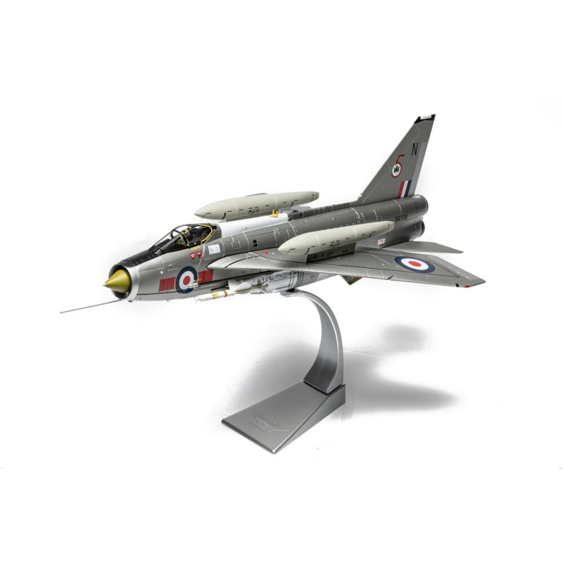 Electric Lightning F.6 XR726/N, escadron n° 5 de la RAF - 1/48 - CORGI AA284