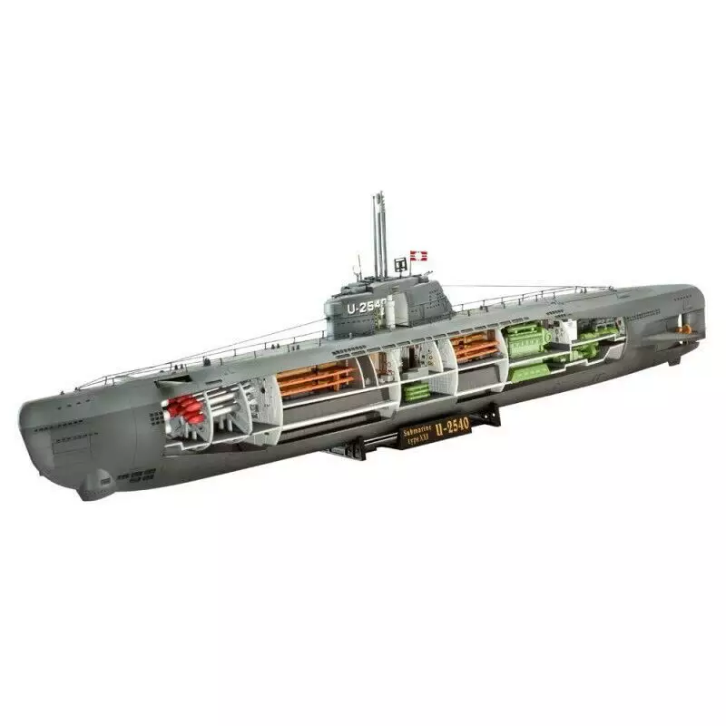 Sous-marin allemand Type XXI avec intérieur détaillé - échelle 1/144 - REVELL 05078