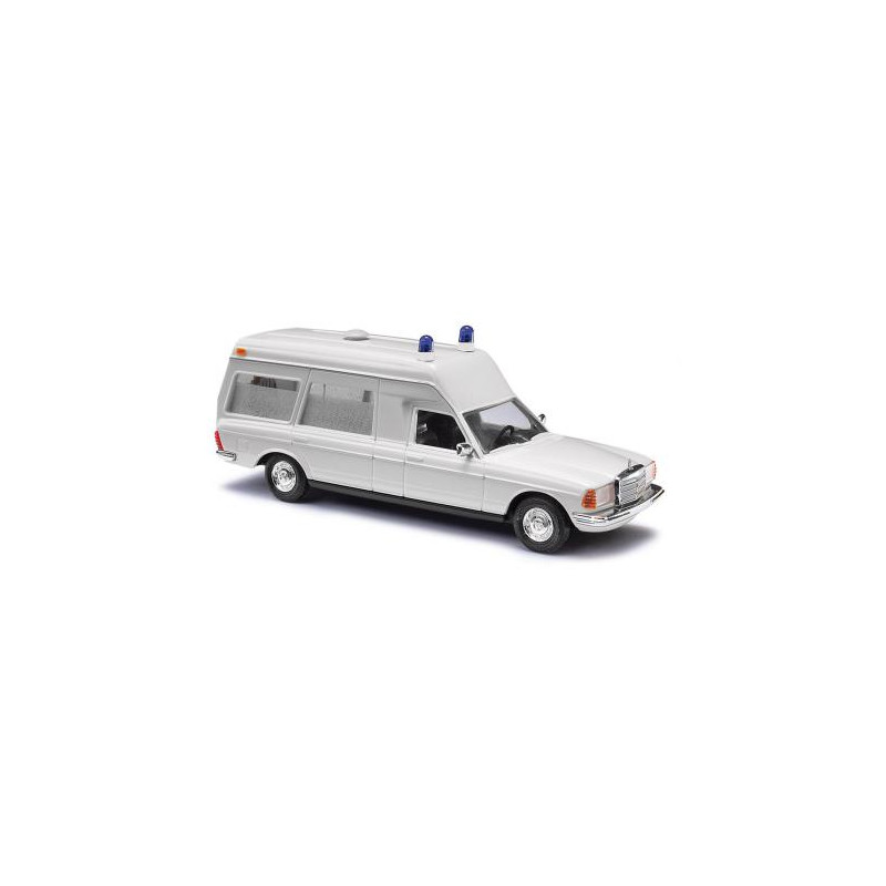 Mercedes Ambulance en kit - HO 1/87 - BUSCH 60221