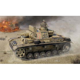 Pz.Kpfw.III Ausf.N - Tunisie - 1/16 - TRUMPETER 00957