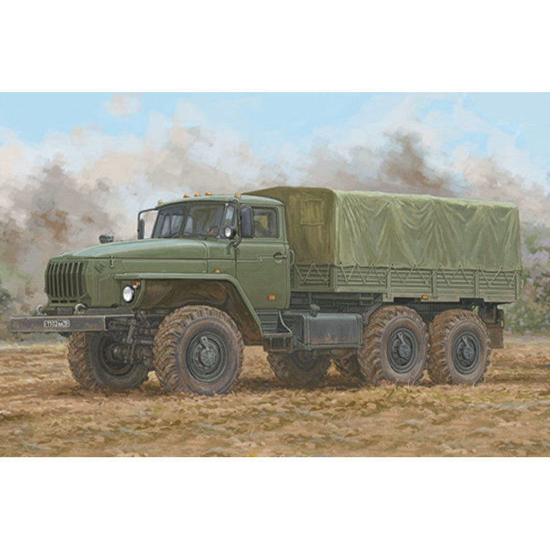 URAL-4320 russe - 1/35 - TRUMPETER 01072