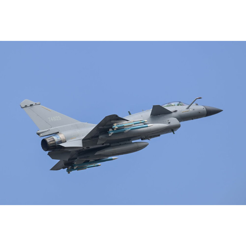 Chasseur chinois J-10C - 1/72 - TRUMPETER 01698