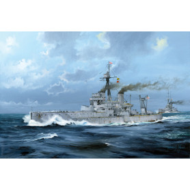 Cuirassé HMS Dreadnought 1918 - 1/350 - TRUMPETER 05330