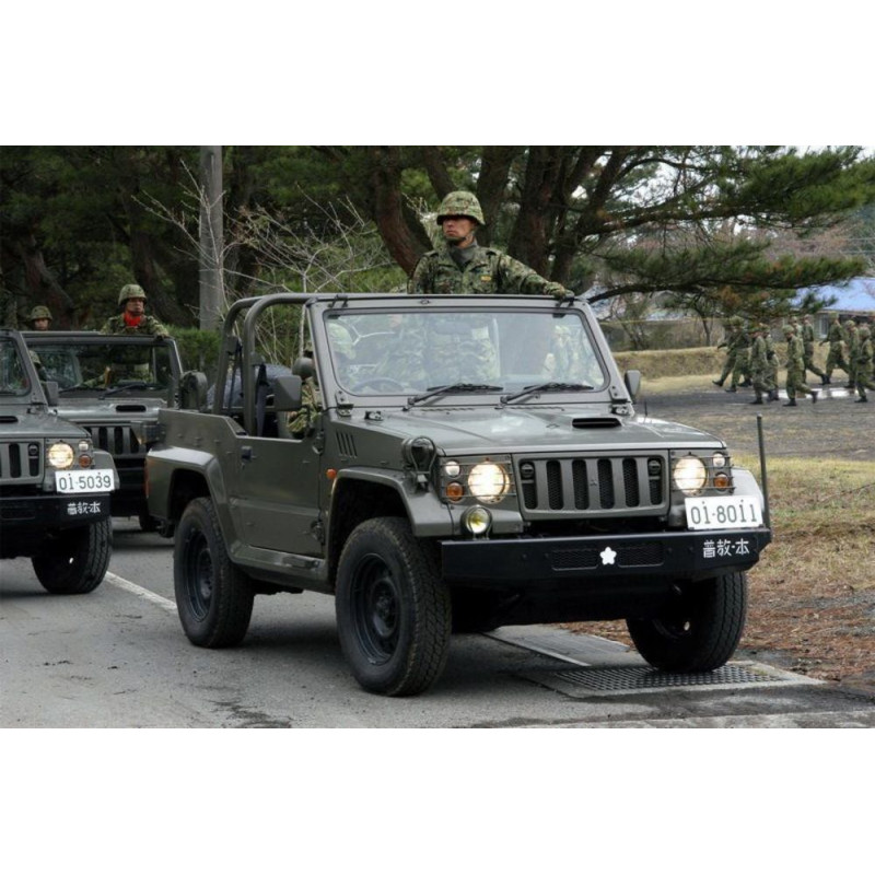 Jeep japonaise type 73 - Nouveau type - 1/35 - TRUMPETER 05520