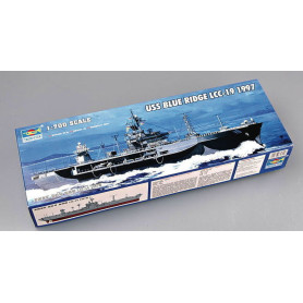Navire amiral de commandement USS Blue Ridge LCC-19 - 1/700 - TRUMPETER 05715