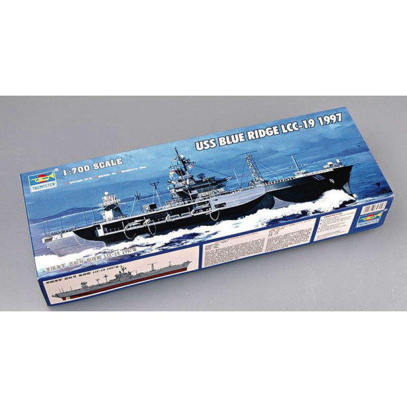 Navire amiral de commandement USS Blue Ridge LCC-19 - 1/700 - TRUMPETER 05715