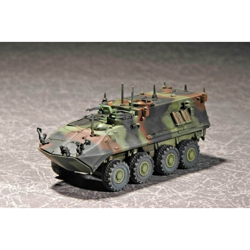 LAV-C2 américain (Commandement et contrôle) - 1/72 - TRUMPETER 07270