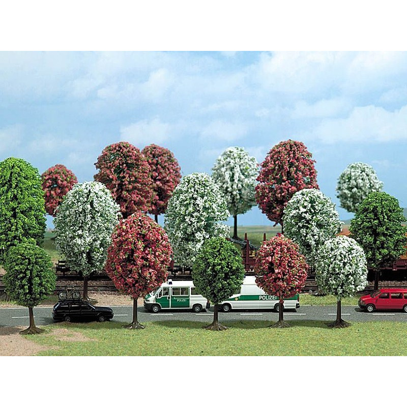 16 arbres printaniers en fleurs échelle HO 1/87 - Busch 6484