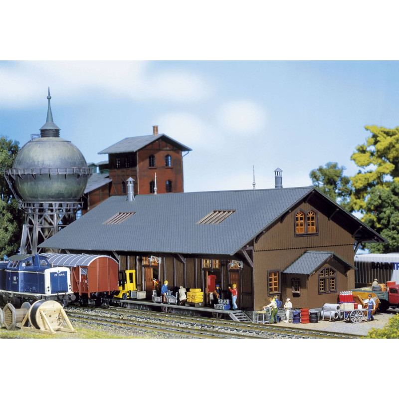 Hangar à marchandises Balingen - HO 1/87 - FALLER 120153