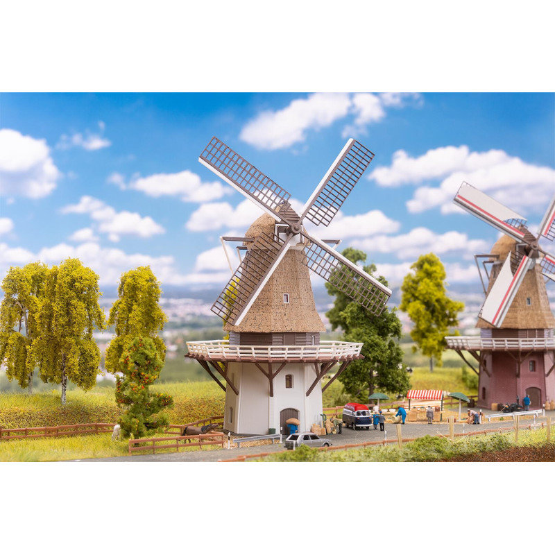 Moulin à vent avec socle enduit - N 1/160 - FALLER 232136