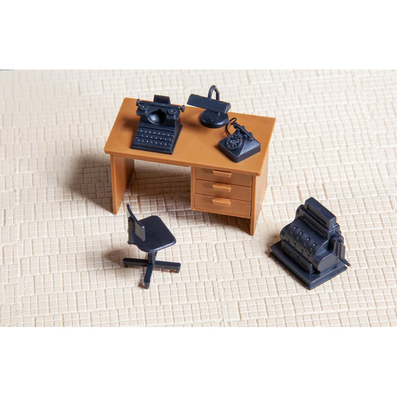 Bureau avec accessoires - G 1/22,5 - FALLER 333156