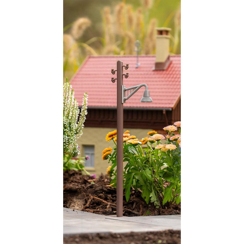 Mât en bois avec lampe à bras, 2 pièces - G 1/22,5 - FALLER 333233