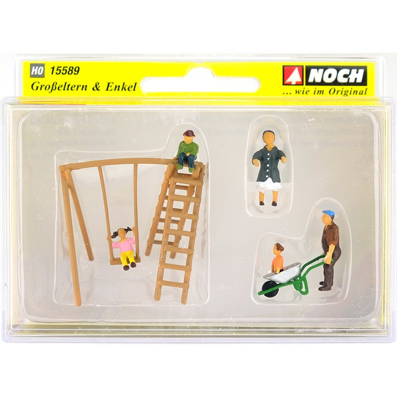 Grands-parents et petits enfants à l'air de jeu - HO 1/87 - NOCH 15589