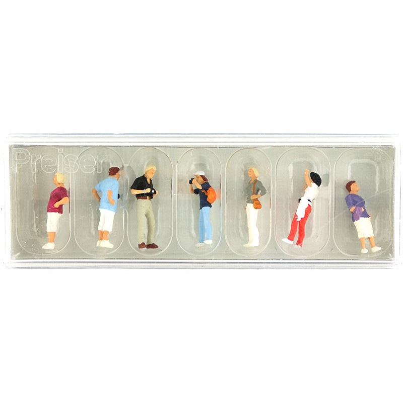 7 touristes - HO 1/87 - PREISER 10468