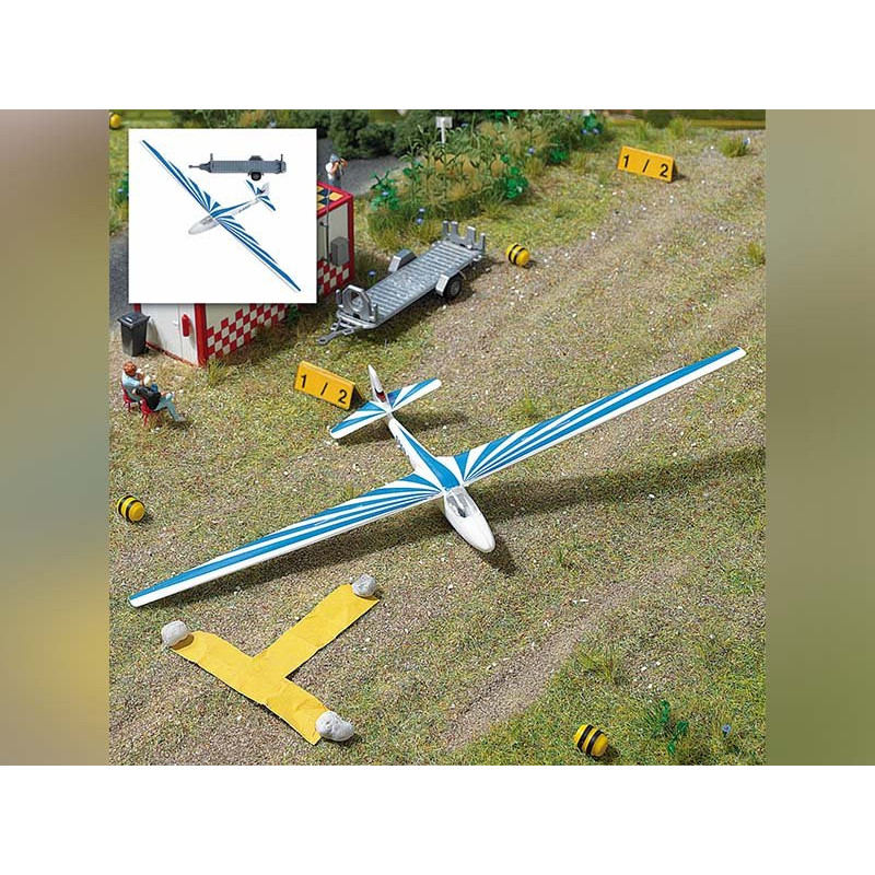 Planeur bleu avec remorque - HO 1/87 - Busch 1155