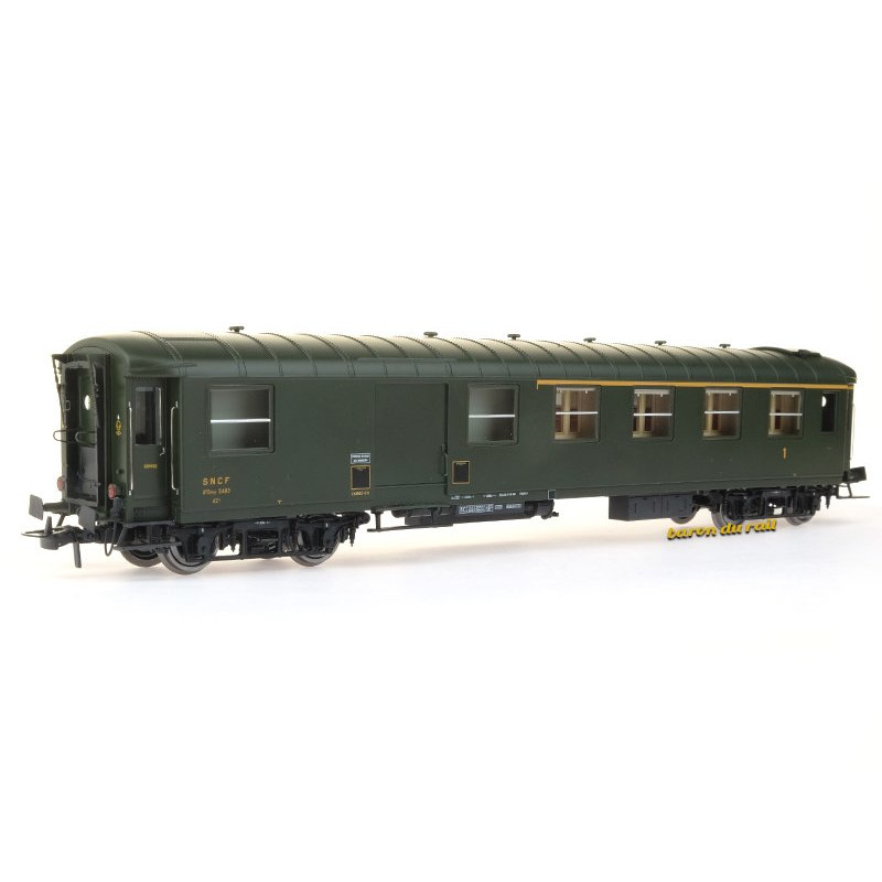 Voiture métallisée Ex-PLM A4D SNCF - ép. IIIb - HO 1/87 - REE VB-414