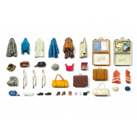 Habits divers, sacs, vestes, valises à peindre - échelle G 1/22,5 - PREISER 45223