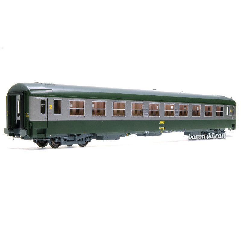 Voiture UIC B10 SNCF ép. IV - HO 1/87 - REE VB-302