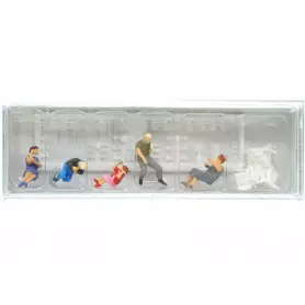 Personnages à table - HO 1/87 - PREISER 10577