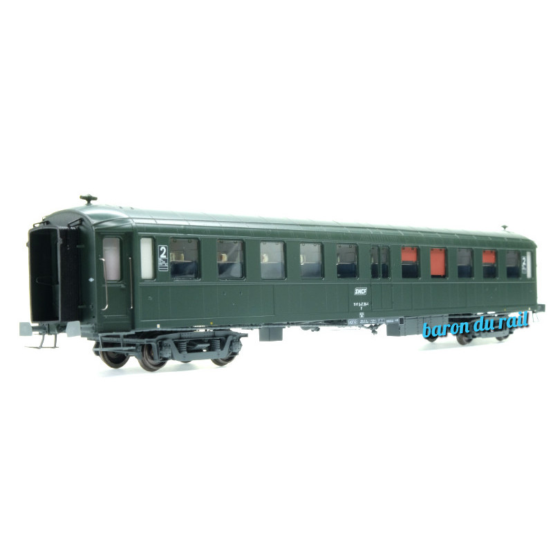 Voiture BACALAN 2ème classe B11 ép. IV SNCF - HO 1/87 - REE VB-377