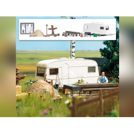 Caravane avec accessoires - HO 1/87 - BUSCH 6050