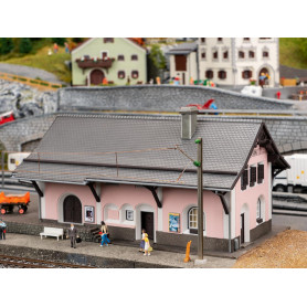 Ferme avec étable et garage - HO 1/87 - FALLER 130583