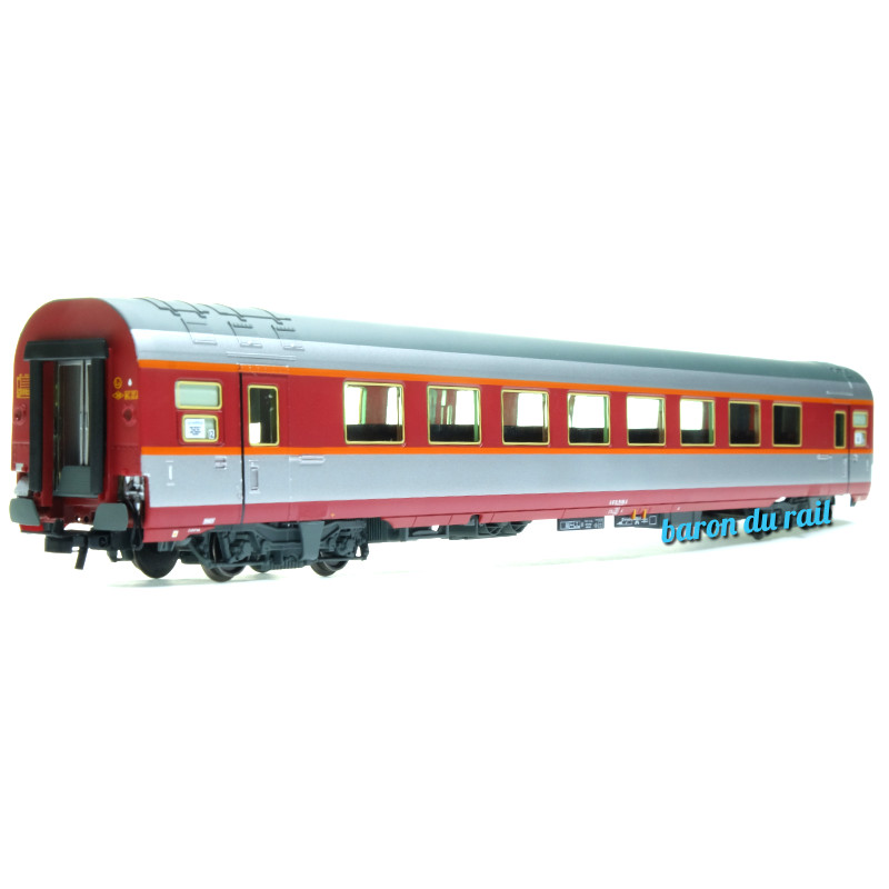 Voiture Grand Confort, A8tu ép. IV - SNCF - HO 1/87 - JOUEF HJ4171