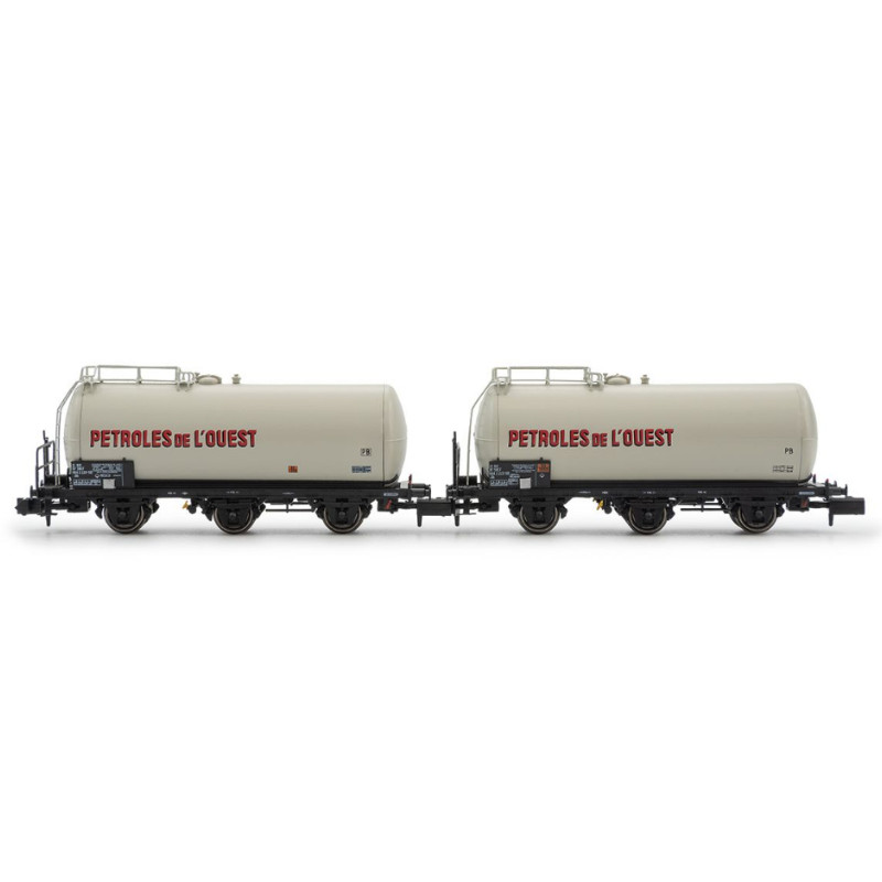 2 wagons citerne 3 essieux, « Pétrole de l'Ouest », ép. IV - N 1/160 - ARNOLD HN6677