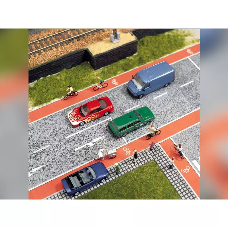 2 mètres de pistes cyclables flexibles - HO 1/87 - BUSCH 7082