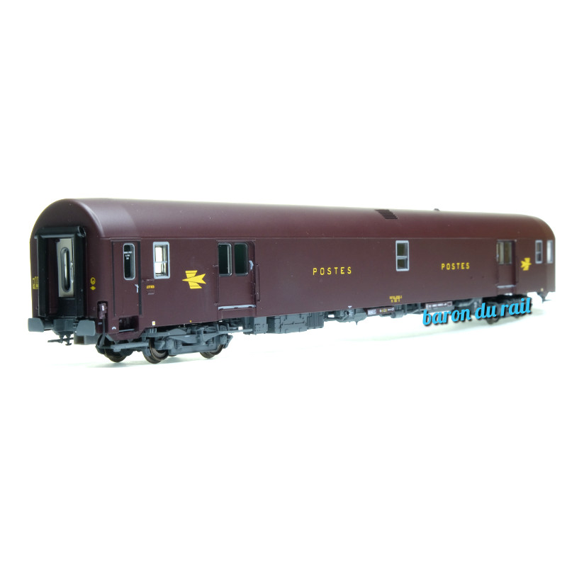 Voiture postale UIC brun PTT ép. IV - HO 1/87 - LS Models 40426