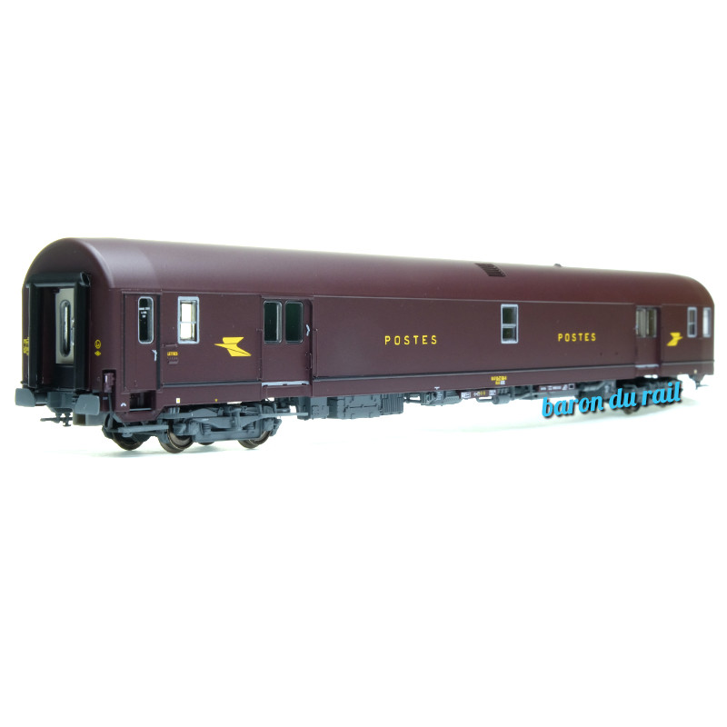 Voiture postale UIC brun PTT ép. IV - HO 1/87 - LS Models 40427