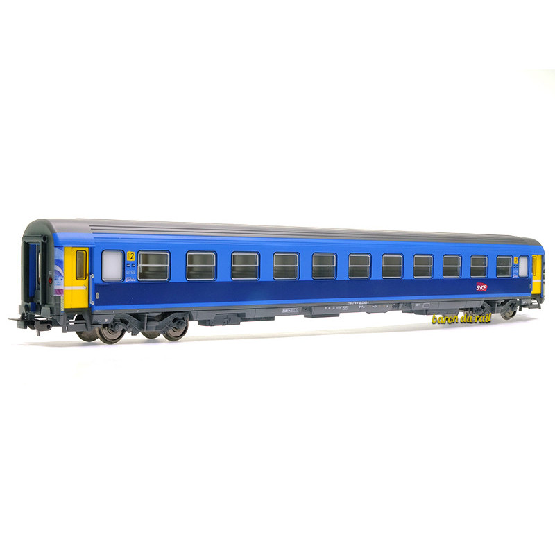 Voiture Corail Vtu, 2ème classe, livrée FLUO Grand Est, SNCF, Ep. VI Voiture Corail Vtu, 2ème classe, livrée FLUO Grand Est, SNCF, Ep. VI