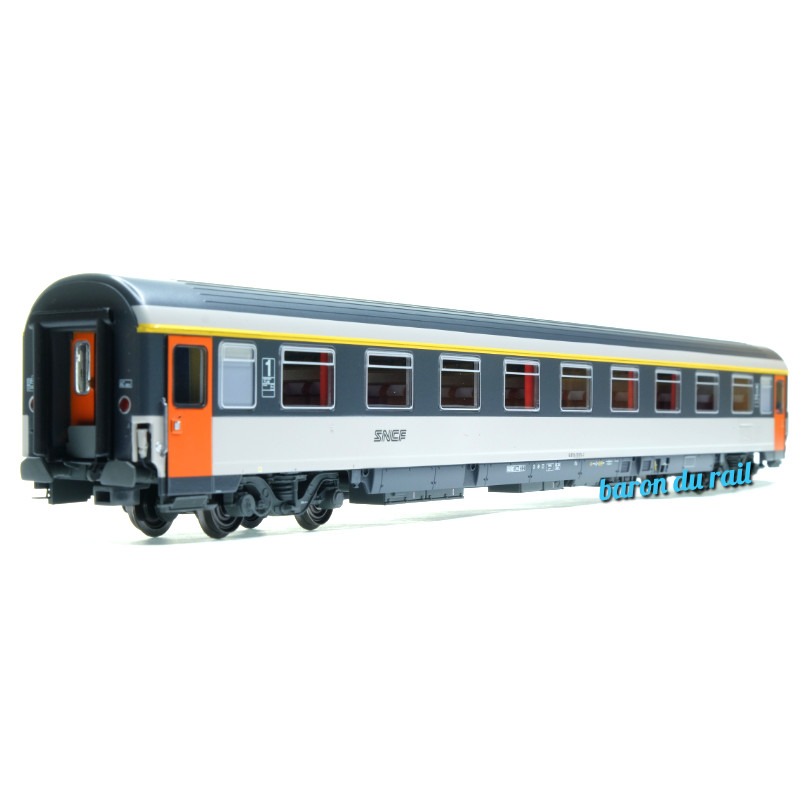Voiture VSE A9u Corail, logo nouille, SNCF ép. IV - HO 1/87 - LS Models E100