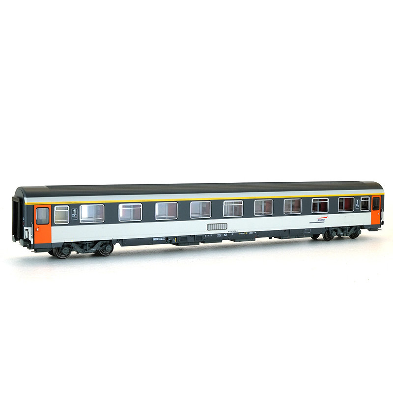 Voiture Corail VSE A9u sigle casquette ép IV - SNCF - HO - LS Models 40368