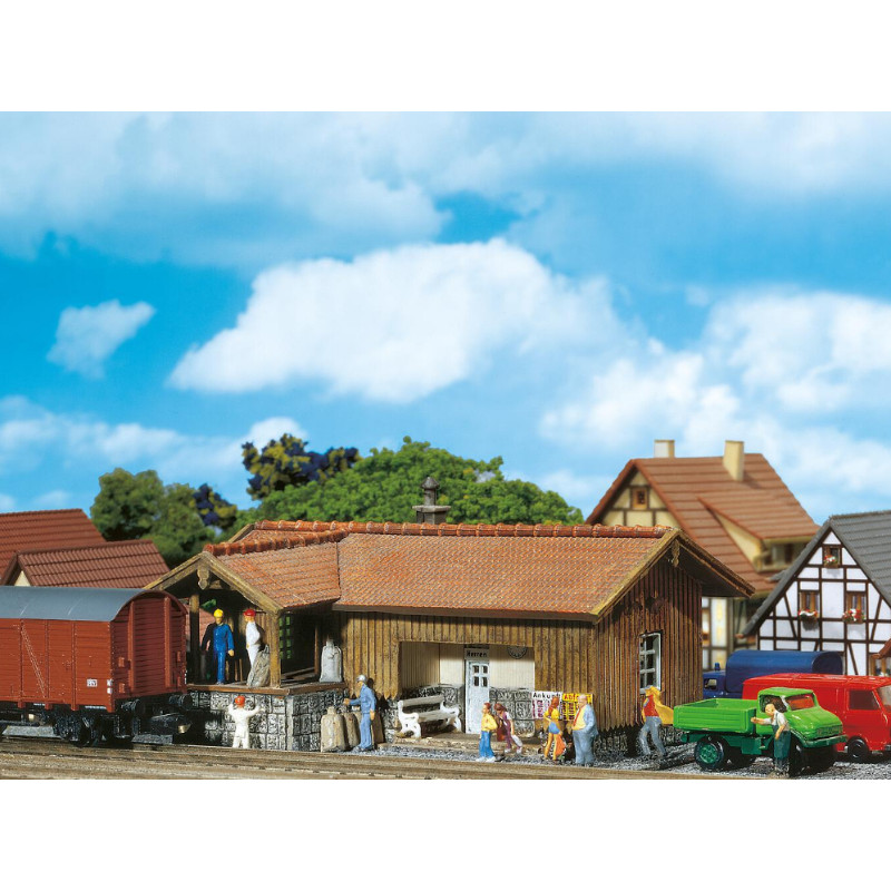 Petite halte de campagne avez zone marchandises - N 1/160 - FALLER 212105