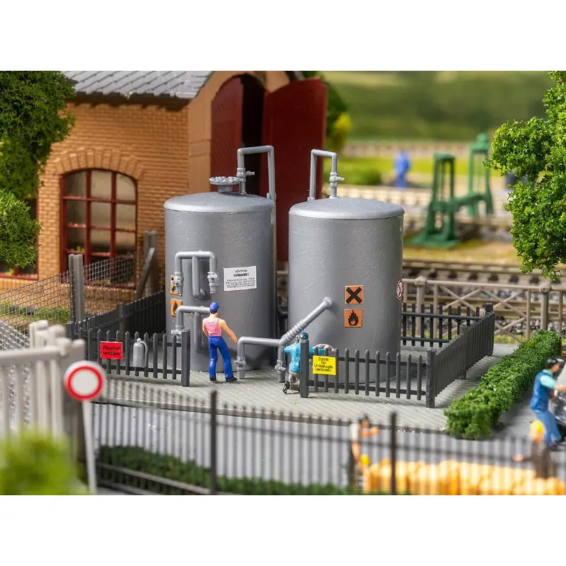 2 réservoirs de stockage - HO 1/87 - FALLER 131338