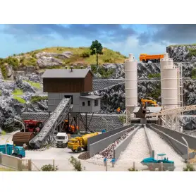 Centrale à béton avec silo de chargement de gravier - N 1/160 - FALLER 222228
