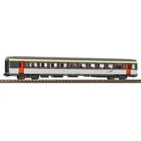 Voiture Corail A9u 1ère classe SNCF ép IV - HO 1/87 - PIKO 97138