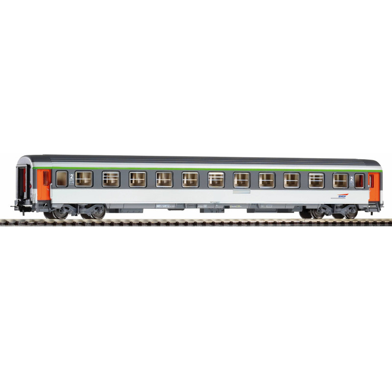 Voiture Corail VU 2ème classe SNCF ép IV - HO 1/87 - PIKO 97141