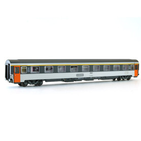 Corail VSE A9u 1ère cl. sigle encadré ép IV - SNCF - HO - LS Models 40366