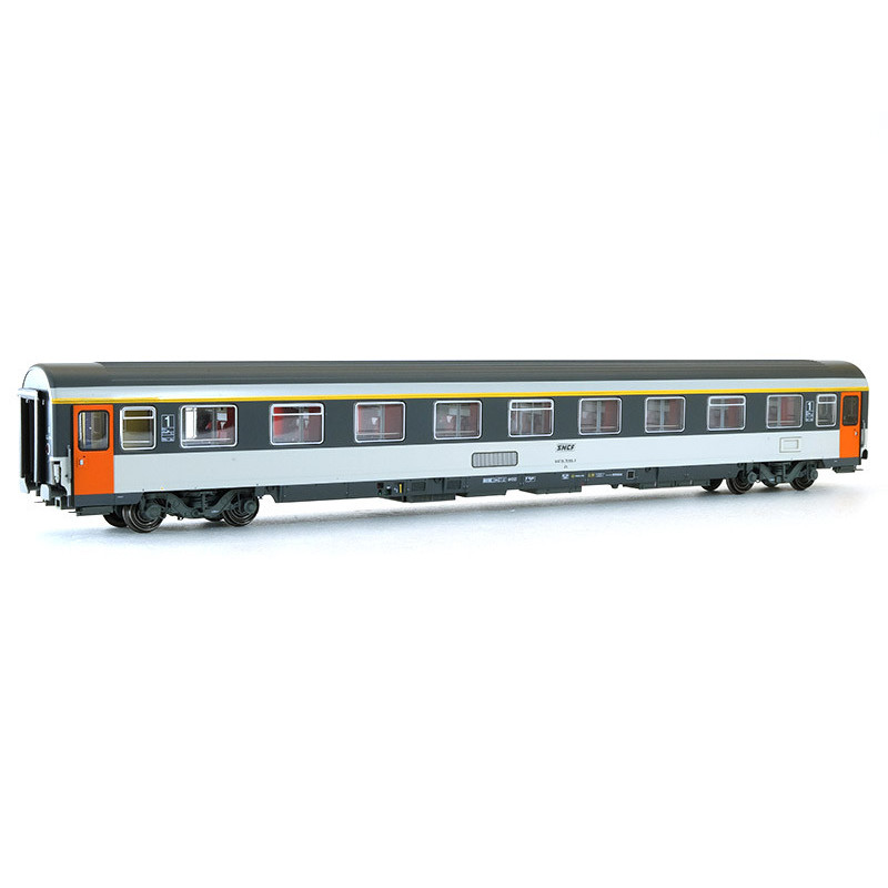Voiture VSE A9u 1ère cl. sigle encadré ép IV - SNCF - HO - LS Models 40373