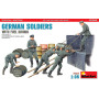 Soldats allemands avec bidons de carburant - 1/35 - MINIART 35366