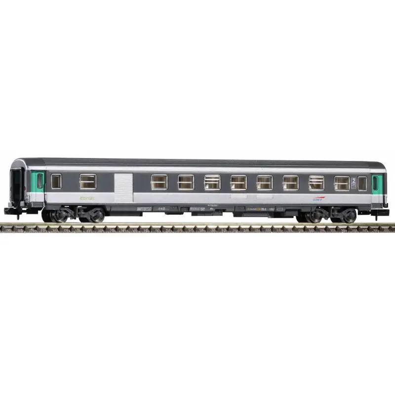 Voiture Corail B6Du mixte fourgon/2ème CL. logo flèche SNCF ép. IV - N 1/160 - Piko 94088