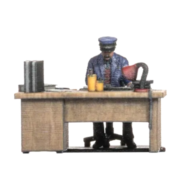 Personnage 3D : fonctionnaire des chemins de fer à son bureau - HO 1/87 - NOCH 10220