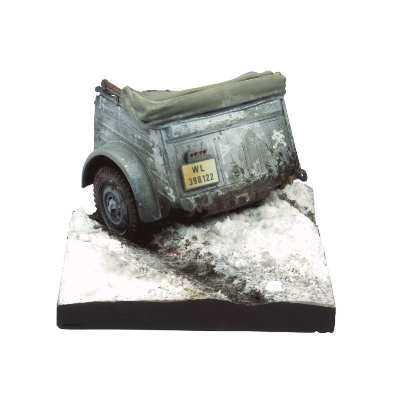 Base diorama résine à peindre Kübelwagen 5x5 cm - 1/35 - VALLEJO SC007